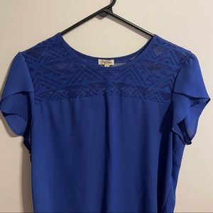 Lily White Sapphire Flowy Women’s Top | size Large